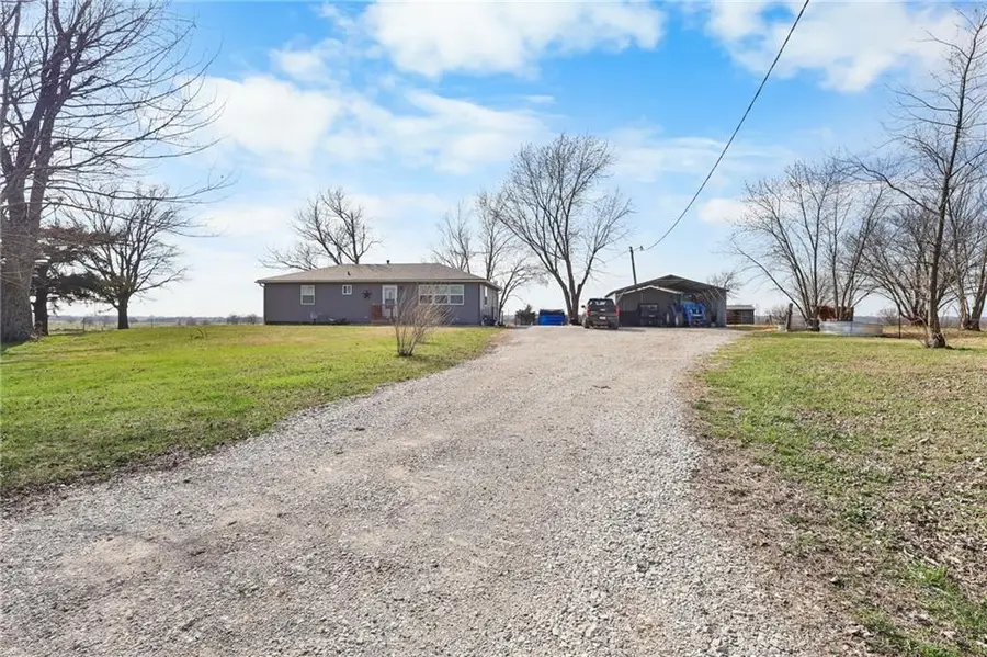 38080 Osawatomie Road, Osawatomie, KS 66064 - #2