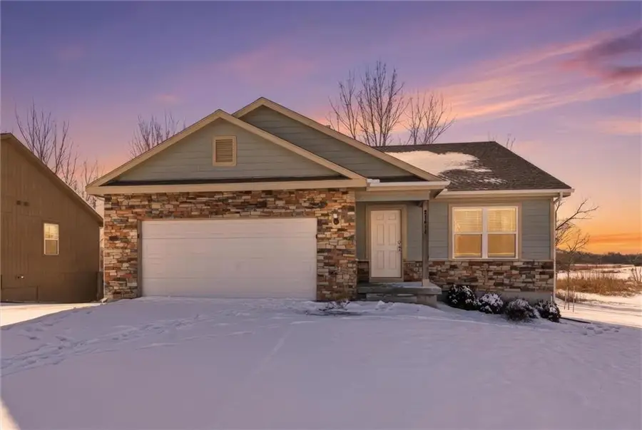 21413 W 216th Street, Spring Hill, KS 66083 - #2