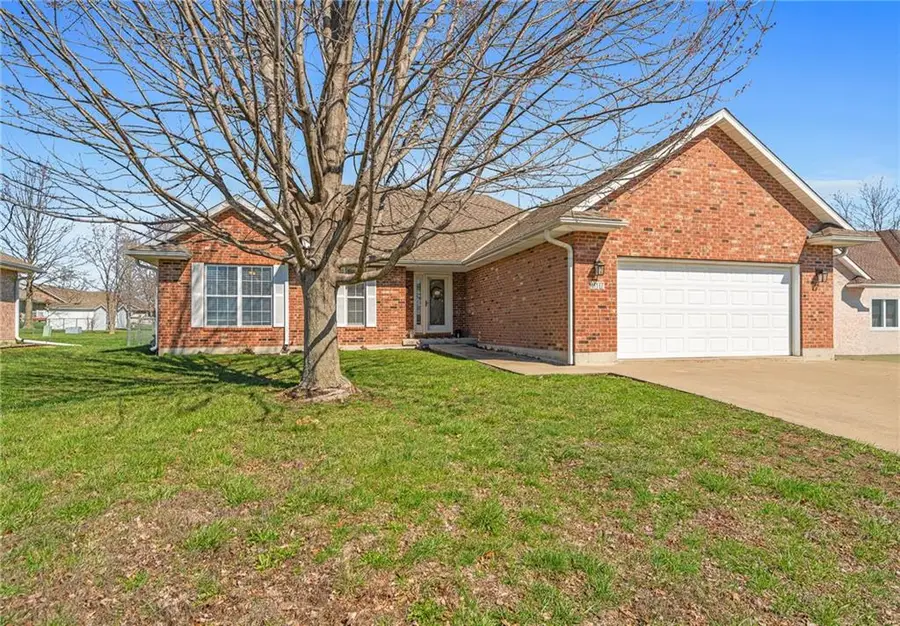 417 E College Street, Odessa, MO 64076 - #2