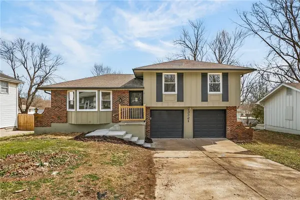 13321 Applewood Drive, Grandview, MO 64030