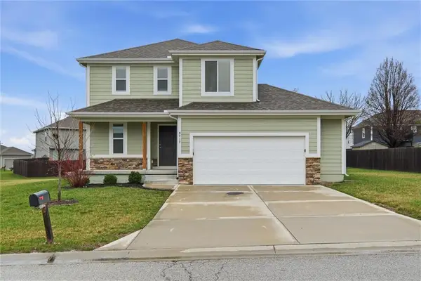 9712 E 220th Street, Peculiar, MO 64078