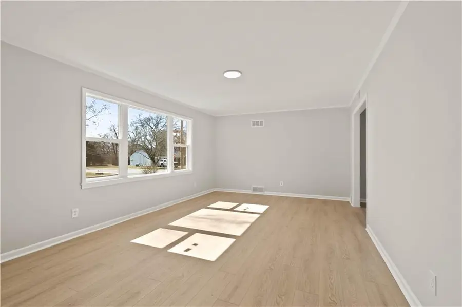 7652 High Drive, Prairie Village, KS 66208 - #2