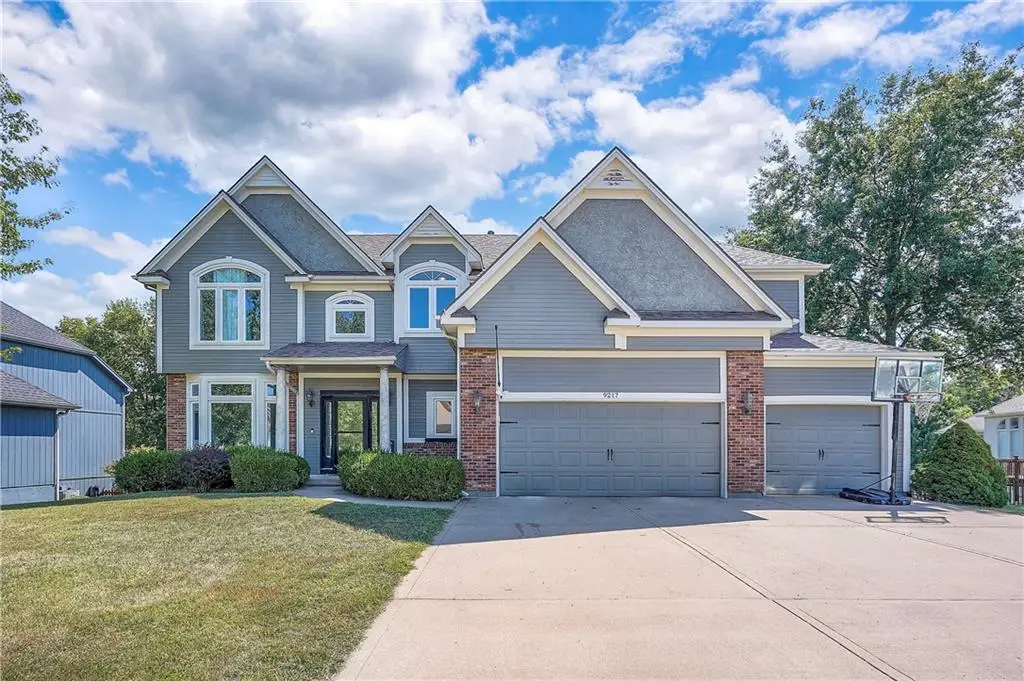 9217 N Lydia Avenue, Kansas City, MO 64155 - #1