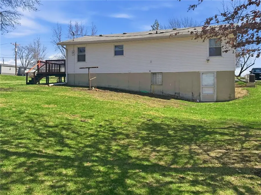 624 Samuel Street, Chillicothe, MO 64601 - #2