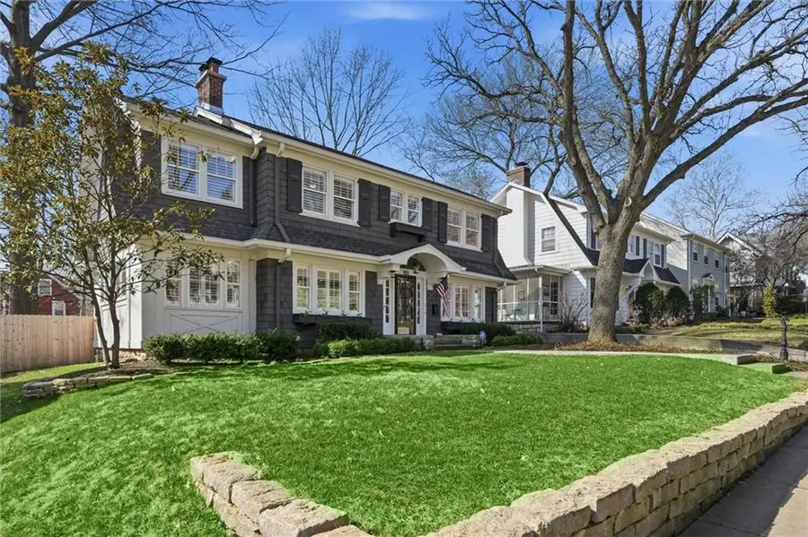 103 W 67th Terrace, Kansas City, MO 64113 - #3