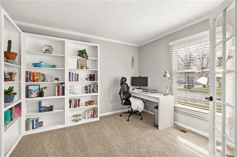 11943 S Hallet Street, Olathe, KS 66062 - #3