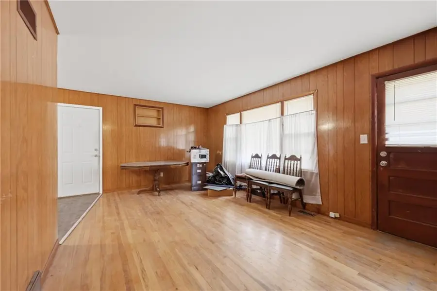 5435 Cedar Avenue, Raytown, MO 64133 - #3