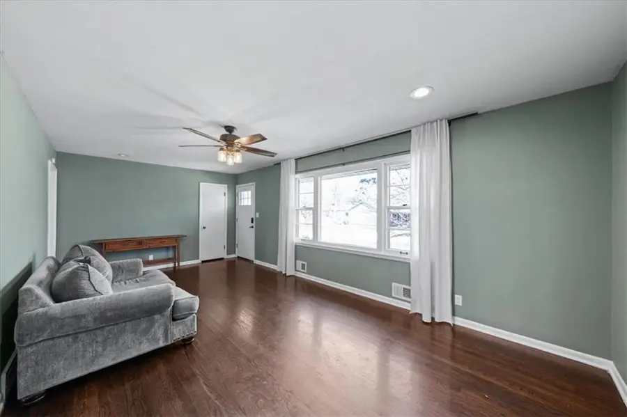 11208 Kensington Avenue, Kansas City, MO 64137 - #2