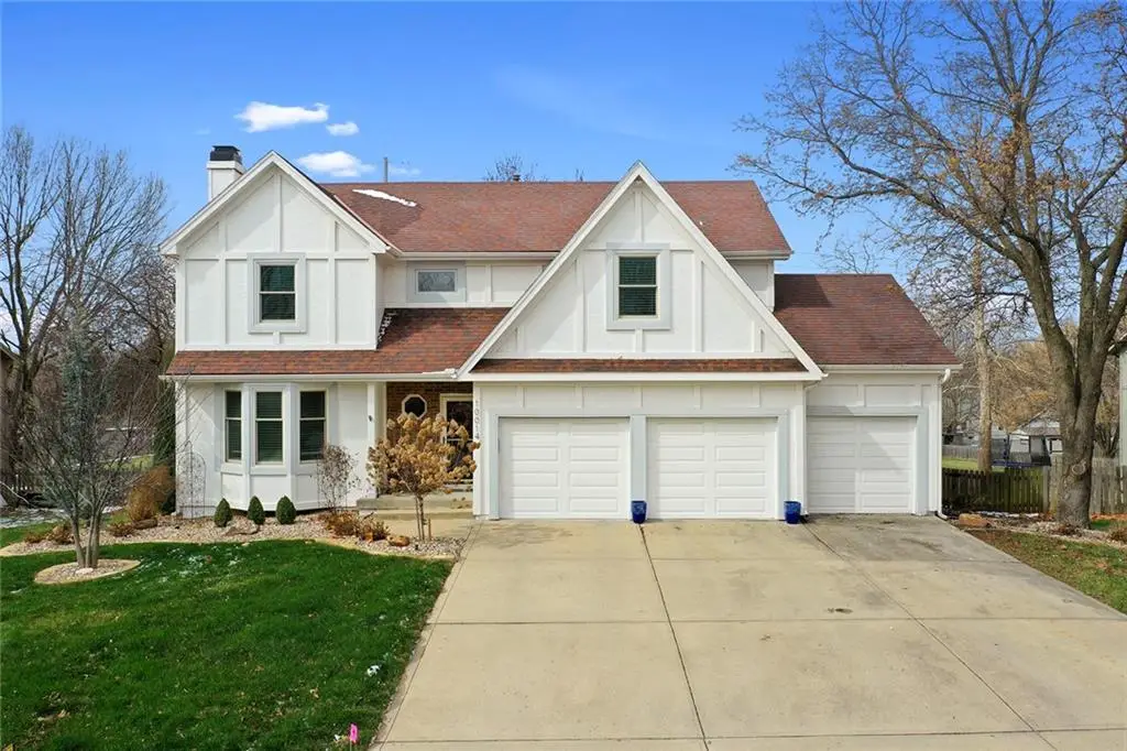 10014 N Highland Terrace, Kansas City, MO 64155 - #1