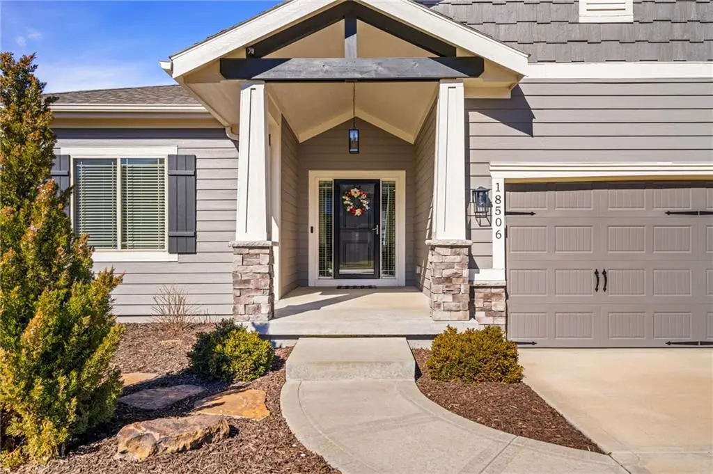 18506 W 194th Terrace, Spring Hill, KS 66083 - #1