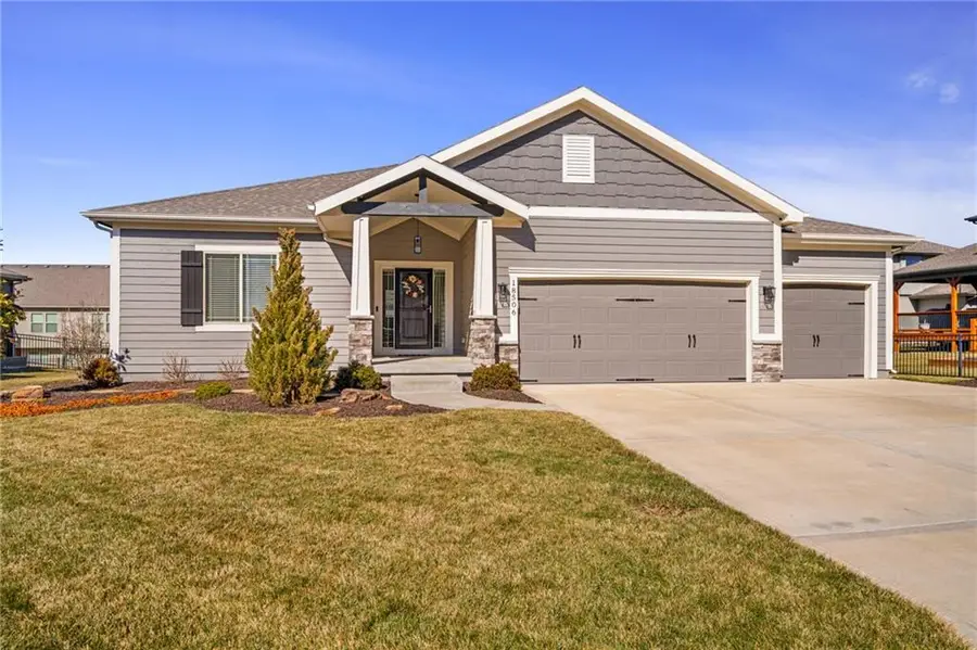 18506 W 194th Terrace, Spring Hill, KS 66083 - #3