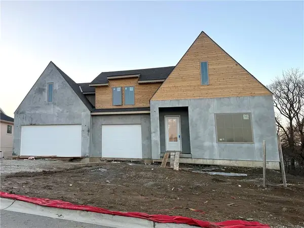 7636 N Booth Avenue, Kansas City, MO 64158