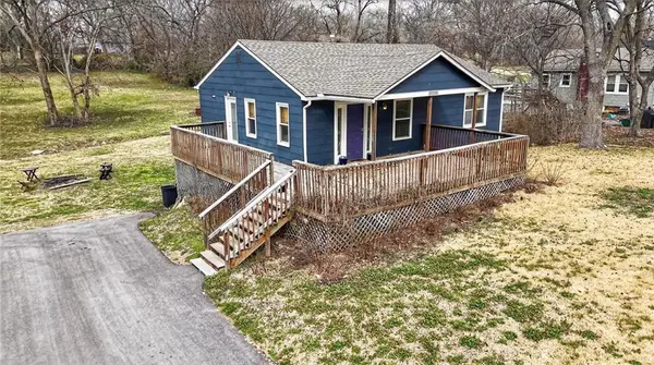 2832 N 74 Street, Kansas City, KS 66109