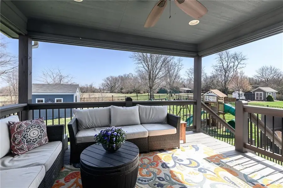 6987 141st Street, Basehor, KS 66007 - #3