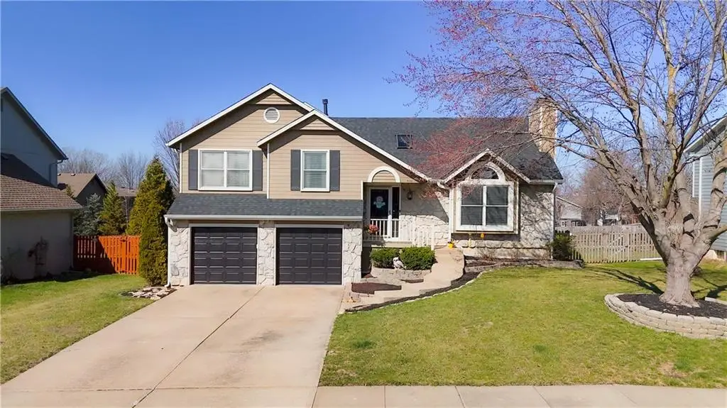 6306 W 158th Place, Overland Park, KS 66223 - #1