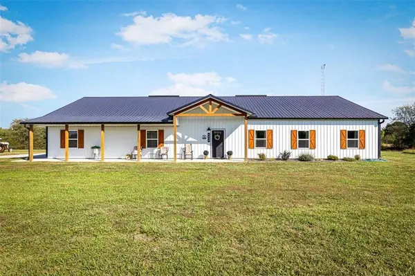 6409 Gracie Lane, Odessa, MO 64076