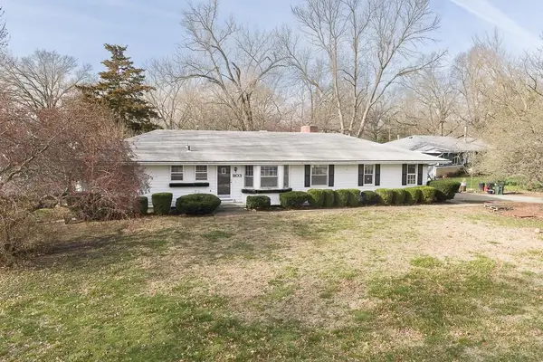 1103 W 19th Terrace, Lawrence, KS 66046