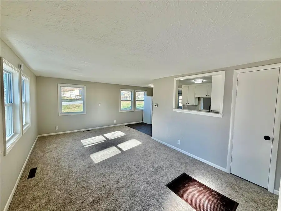 16014 Valentine Avenue, Belton, MO 64012 - #3