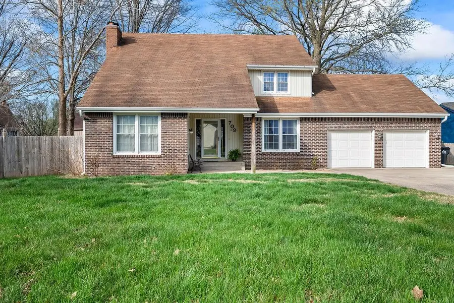 709 NW 41st Street, Blue Springs, MO 64015 - #2