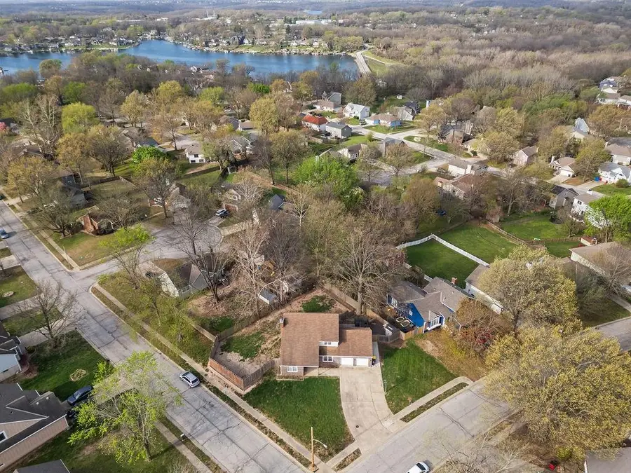 709 NW 41st Street, Blue Springs, MO 64015 - #3