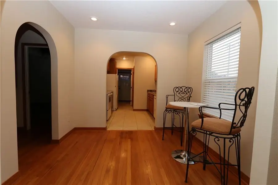 2402 S Kentucky Avenue, Joplin, MO 64804 - #3