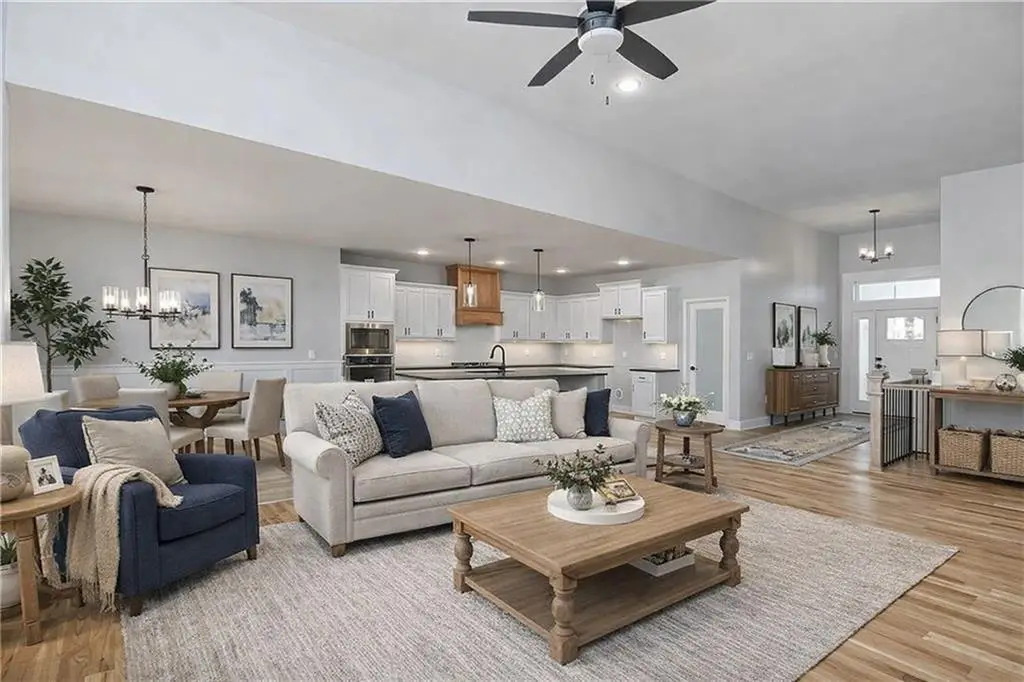 6024 Arapahoe Street, Shawnee, KS 66226 - #1