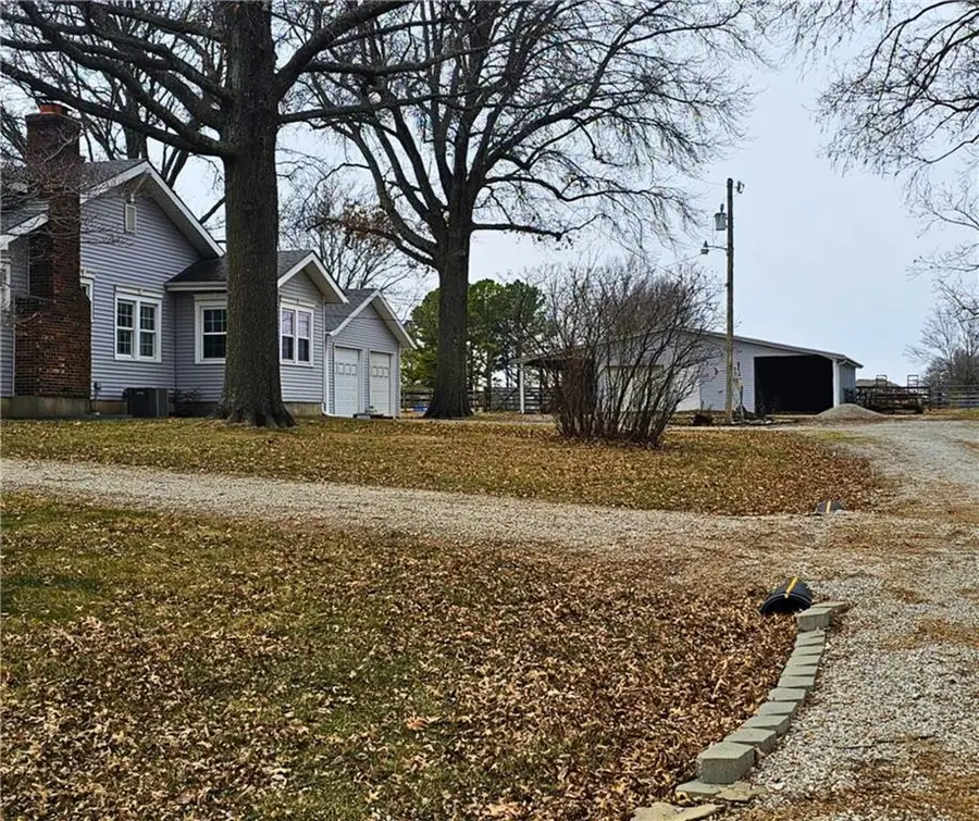 10304 Howard Road, Lees Summit, MO 64086 - #2