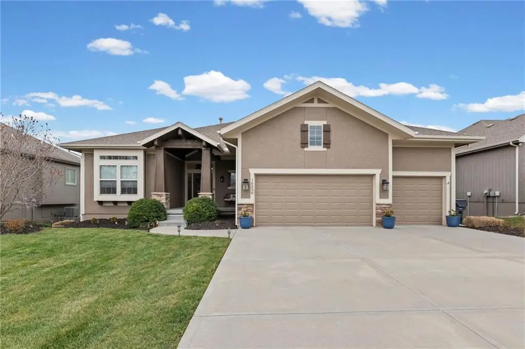 16336 S Twilight Lane, Olathe, KS 66062 - #1