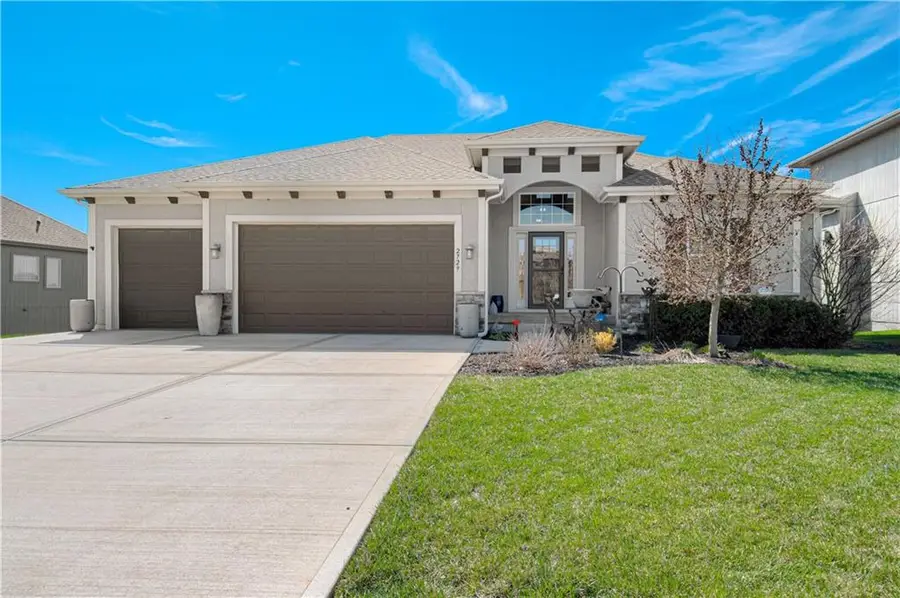 2729 W Elm Street, Olathe, KS 66061 - #2