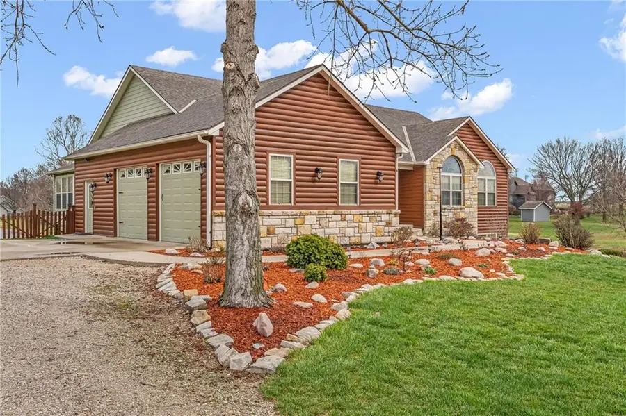 104 W 18th Street, Eudora, KS 66025 - #2