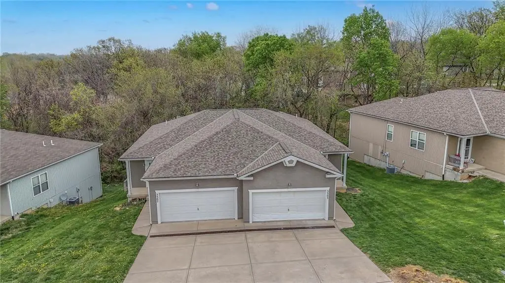 3301 N 103rd Terrace, Kansas City, KS 66109 - #1