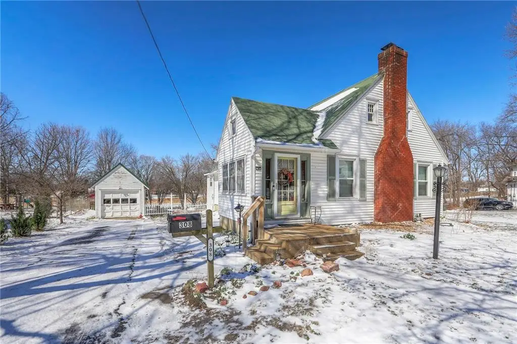 308 S 8th Street, Plattsburg, MO 64477 - #1