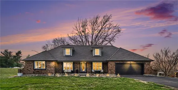 400 Appaloosa Drive, Raymore, MO 64083