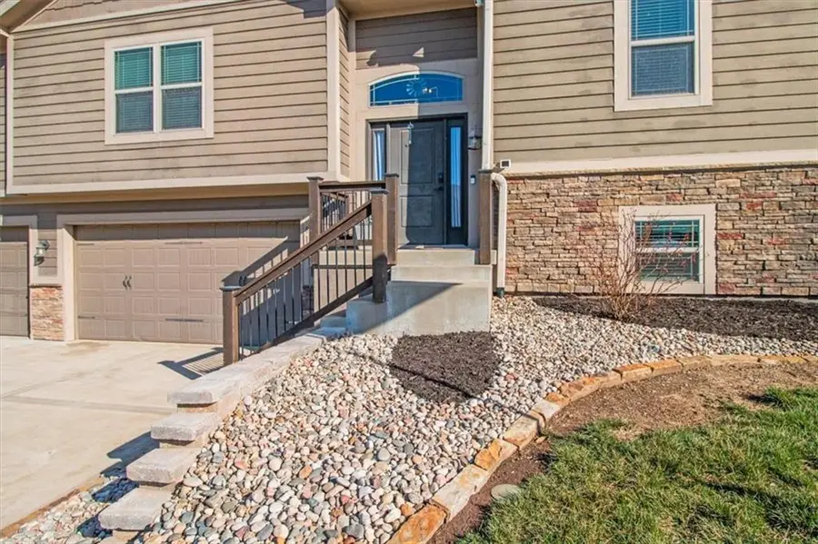 818 W Rader Street, Lone Jack, MO 64086 - #3