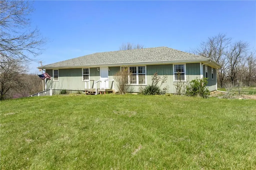19046 106th Street, McLouth, KS 66054 - #1