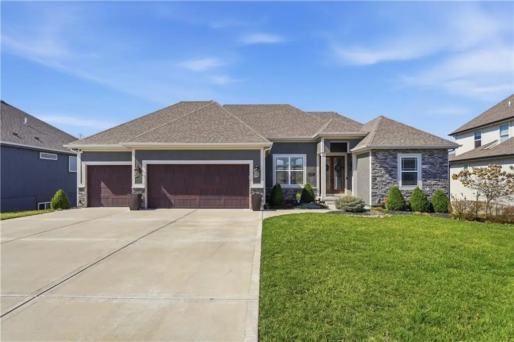 11300 N Michigan Avenue, Kansas City, MO 64155 - #1