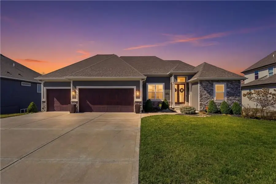 11300 N Michigan Avenue, Kansas City, MO 64155 - #3