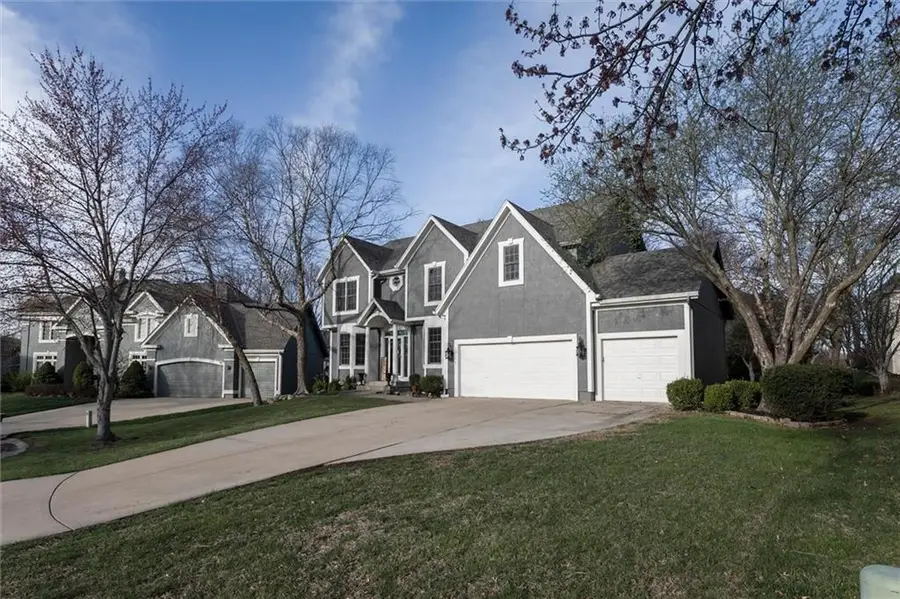 13104 Westgate Street, Overland Park, KS 66213 - #3