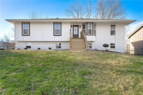 14401 NW 67th Street, Parkville, MO 64152