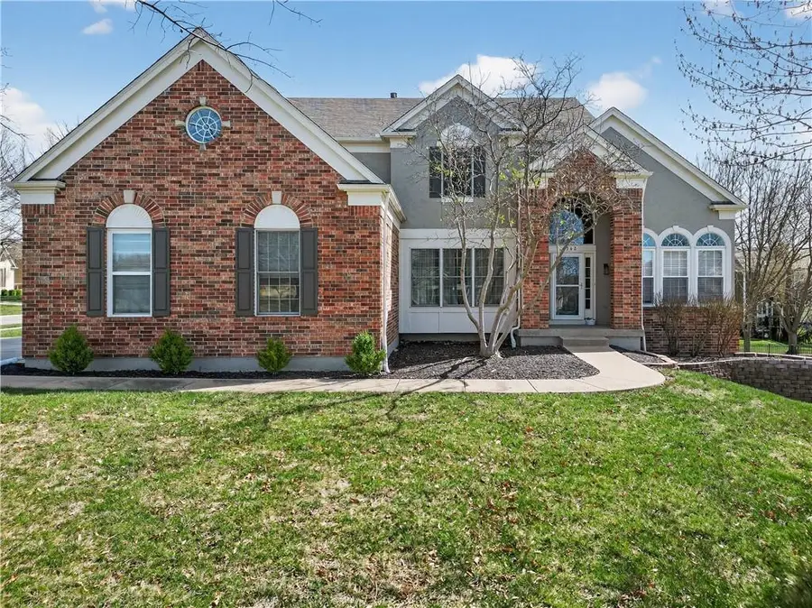 14543 Mohawk Road, Overland Park, KS 66224 - #2