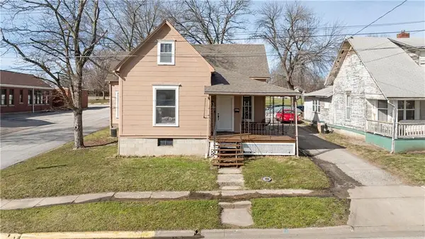 301 E Mitchell Street, Marshall, MO 65340