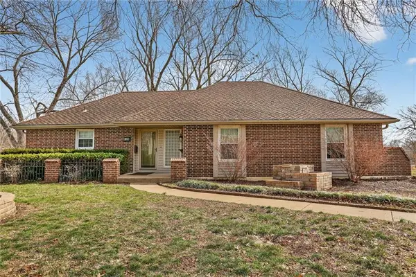 14930 Tomasha Drive, Independence, MO 64055