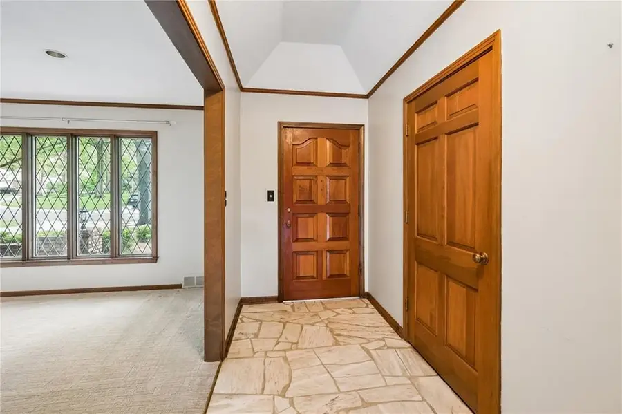9937 Floyd Street, Overland Park, KS 66212 - #3
