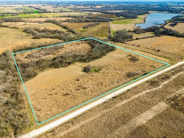 2A Little Road, Garden City, MO 64747