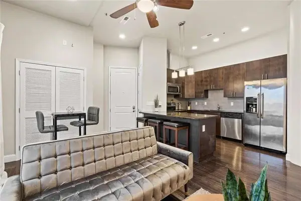 2940 Baltimore Avenue #1001, Kansas City, MO 64108