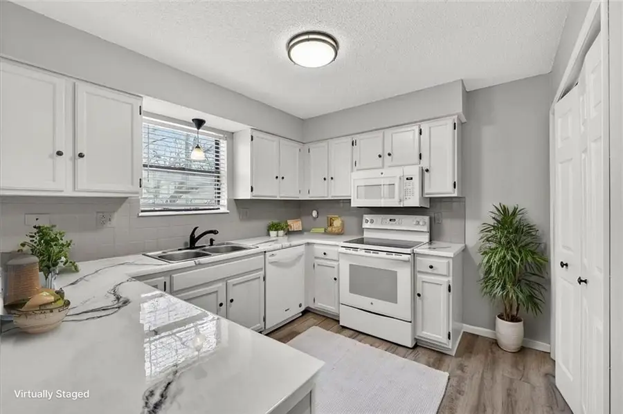 6902 Fisk Avenue, Kansas City, MO 64151 - #3