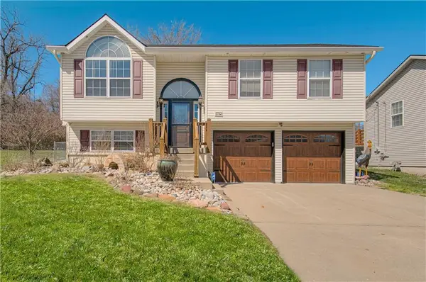 5732 Barnes Avenue, Kansas City, MO 64119