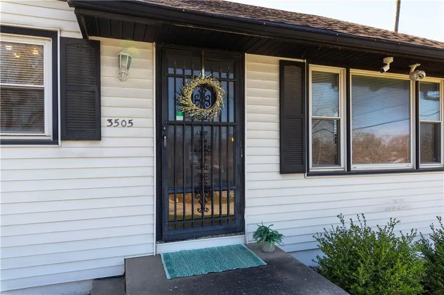 3505 Ruysser Road, Kansas City, MO 64137 - #2