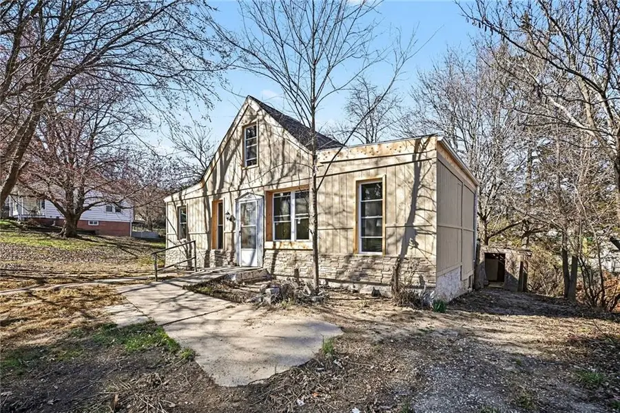 1613 Clifford Street, Saint Joseph, MO 64505 - #3