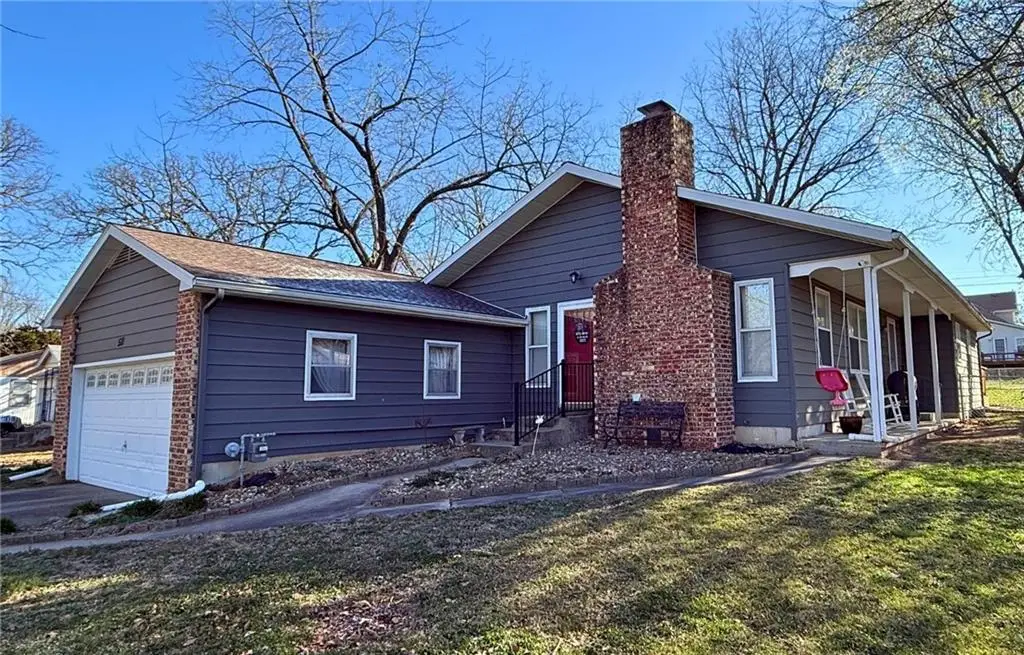 511 S Clay Street, Nevada, MO 64772 - #1